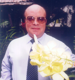 xx.JPG (58710 bytes)