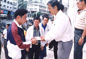 x2.JPG (48434 bytes)