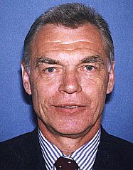 f8.JPG (26182 bytes)