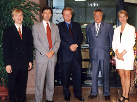 f6.JPG (34929 bytes)