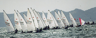 f22.JPG (27959 bytes)