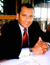 suc.JPG (21010 bytes)