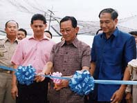 f11.jpg (16939 bytes)