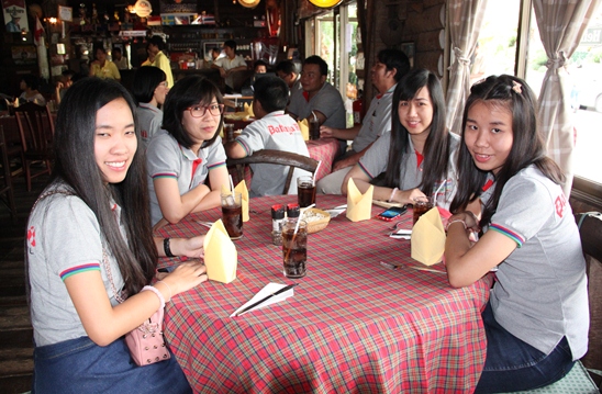 Pattaya Mail celebrates 20 years with staff party