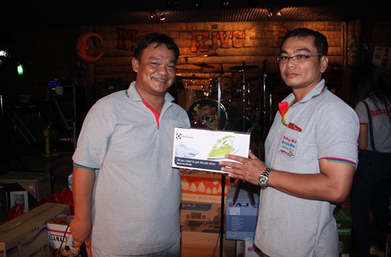 Pattaya Mail celebrates 20 years with staff party