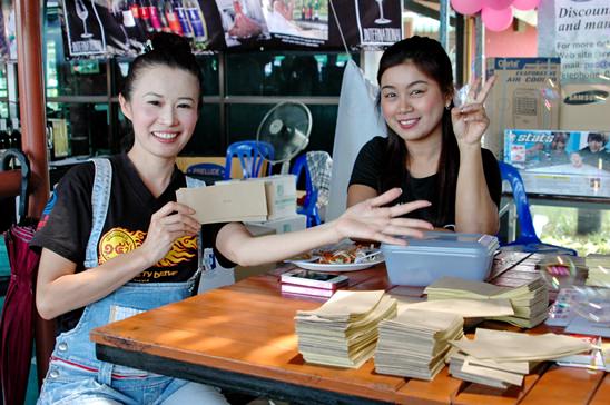 Jesters Fair at Regents is a hit in the sun and rain