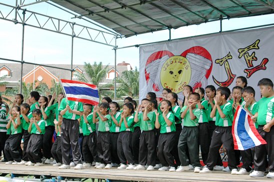 Jesters Fair at Regents is a hit in the sun and rain