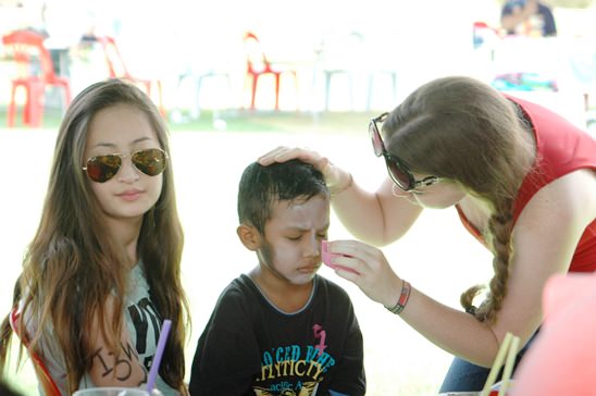Jesters Fair at Regents is a hit in the sun and rain