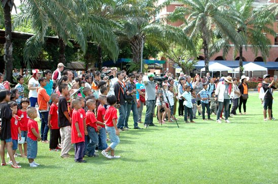 Jesters Fair at Regents is a hit in the sun and rain