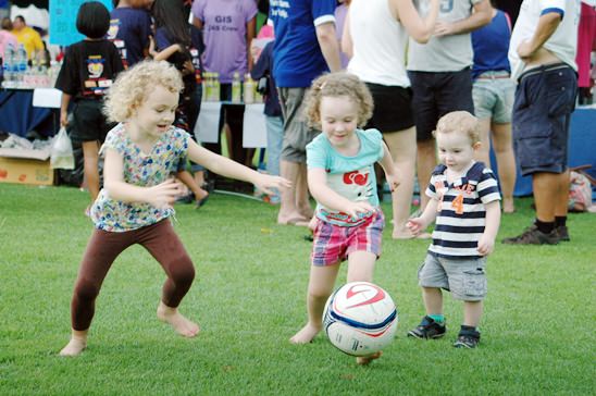 Jesters Fair at Regents is a hit in the sun and rain