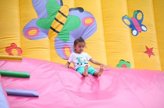 Jesters Fair at Regent�s is a hit in the sun and rain