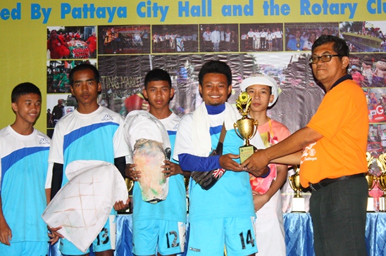 Souped-up beds dash down Beach Road