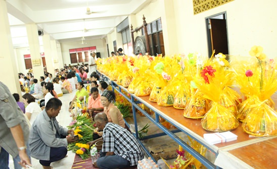 Asalha Buja Day & Buddhist Lent & Candles Parades in Pattaya 2014
