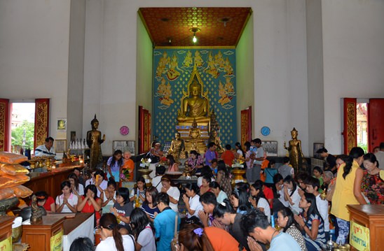 Asalha Buja Day & Buddhist Lent & Candles Parades in Pattaya 2014