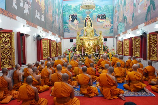 Asalha Buja Day & Buddhist Lent & Candles Parades in Pattaya 2014