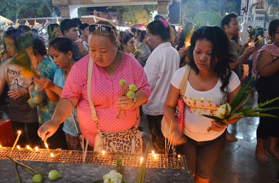 Asalha Buja Day & Buddhist Lent & Candles Parades in Pattaya 2014