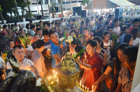 Asalha Buja Day & Buddhist Lent & Candles Parades in Pattaya 2014