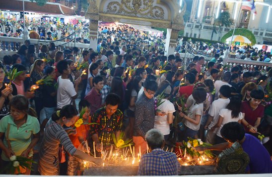 Asalha Buja Day & Buddhist Lent & Candles Parades in Pattaya 2014