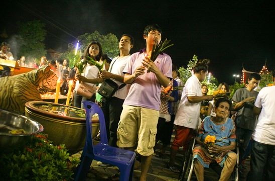 Asalha Buja Day & Buddhist Lent & Candles Parades in Pattaya 2014