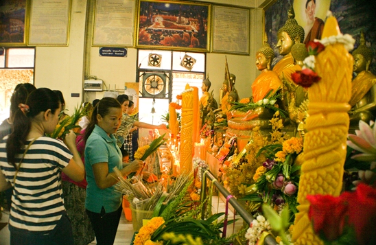 Asalha Buja Day & Buddhist Lent & Candles Parades in Pattaya 2014