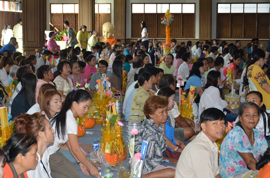Asalha Buja Day & Buddhist Lent & Candles Parades in Pattaya 2014