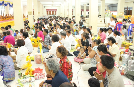 Asalha Buja Day & Buddhist Lent & Candles Parades in Pattaya 2014