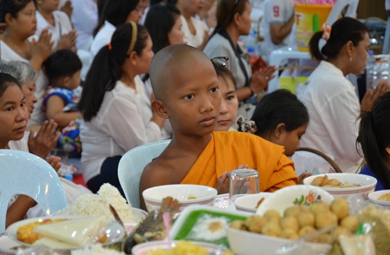 Asalha Buja Day & Buddhist Lent & Candles Parades in Pattaya 2014
