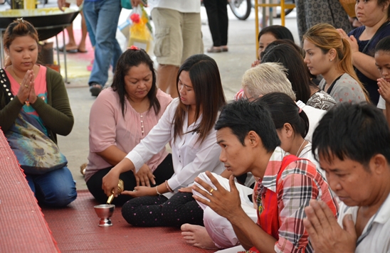 Asalha Buja Day & Buddhist Lent & Candles Parades in Pattaya 2014