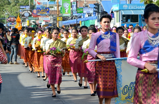 Asalha Buja Day & Buddhist Lent & Candles Parades in Pattaya 2014
