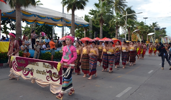 Asalha Buja Day & Buddhist Lent & Candles Parades in Pattaya 2014