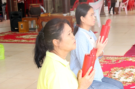 Asalha Buja Day & Buddhist Lent & Candles Parades in Pattaya 2014