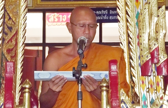 Buddhist Lent ends amidst solemn religious tradition