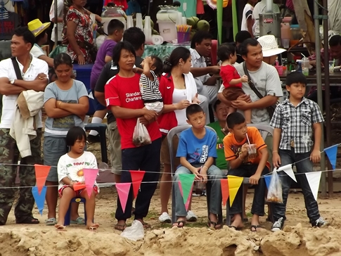 Buffalo races prove popular once again in Pattaya
