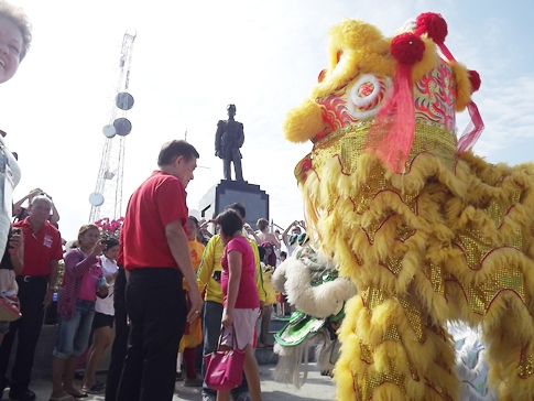 Dragons roam Pattaya as city marks start of Chinese New Year