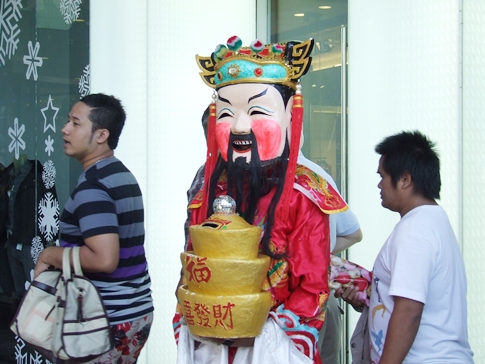 Dragons roam Pattaya as city marks start of Chinese New Year