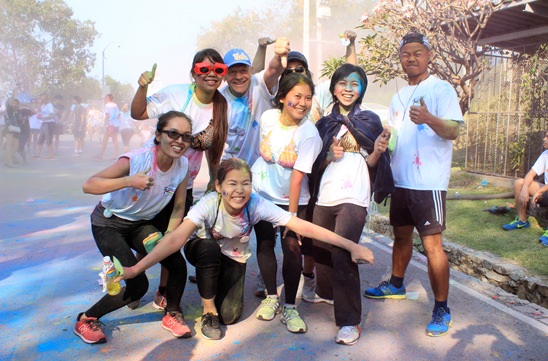 Pattaya�s First Ever Colour Run brings smiles and thumbs up from local community