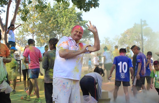Pattaya�s First Ever Colour Run brings smiles and thumbs up from local community