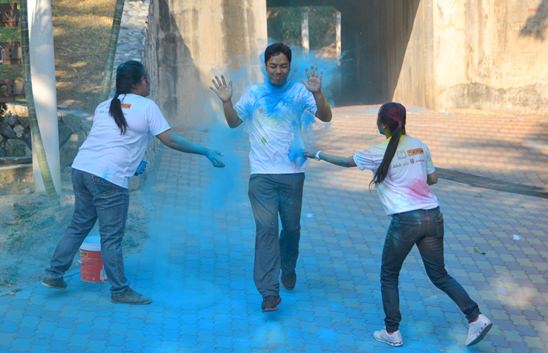 Pattaya�s First Ever Colour Run brings smiles and thumbs up from local community