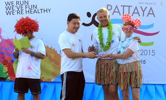 Pattaya�s First Ever Colour Run brings smiles and thumbs up from local community