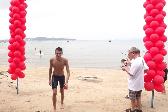 Rotary Charity Cross Bay Swim raises much needed funds for humanitarian projects