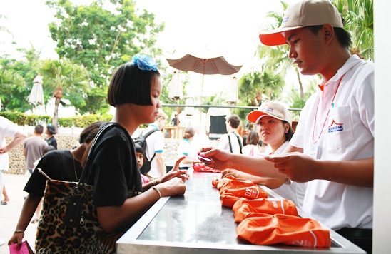 Rotary Charity Cross Bay Swim raises much needed funds for humanitarian projects