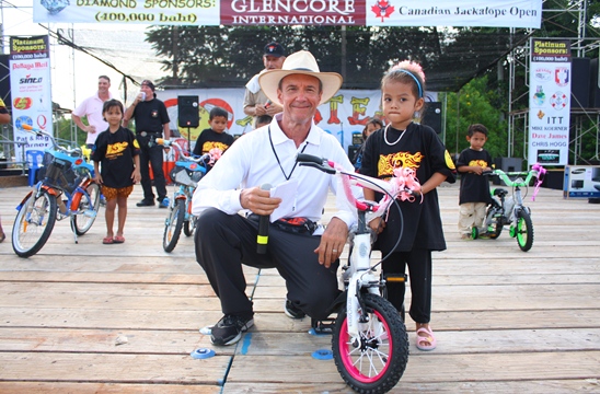 Jesters Fair is a Big Hit in the Sun