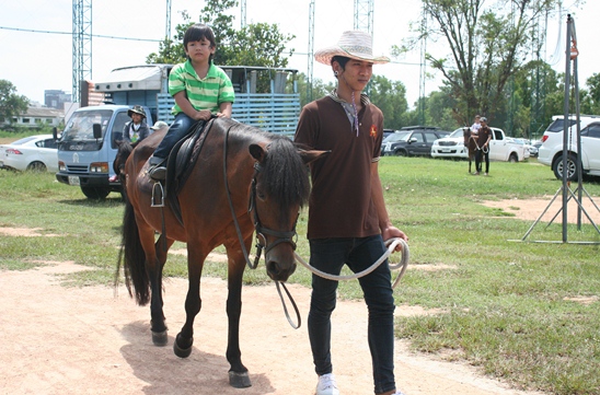 Jesters� Fair is a Big Hit in the Sun