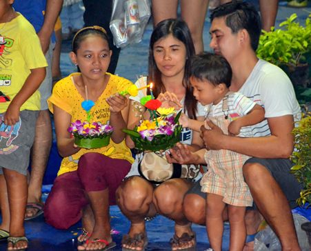 Loy Krathong Festival 2014