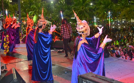 Loy Krathong Festival 2014