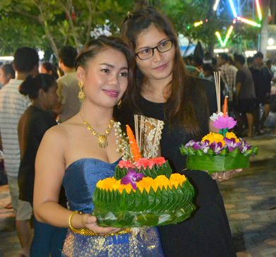Loy Krathong Festival 2014