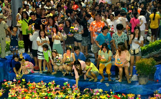 Loy Krathong Festival 2014