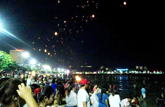 Loy Krathong Festival 2013