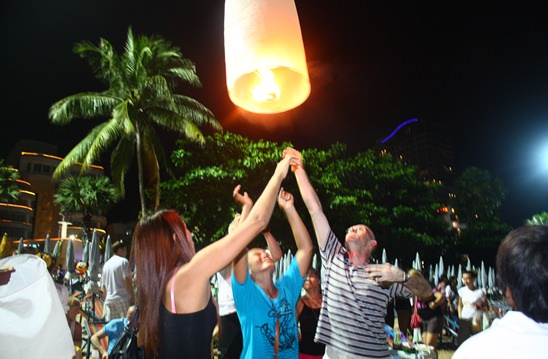 Loy Krathong Festival 2013