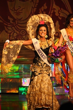 Filipina wins Miss International Queen
